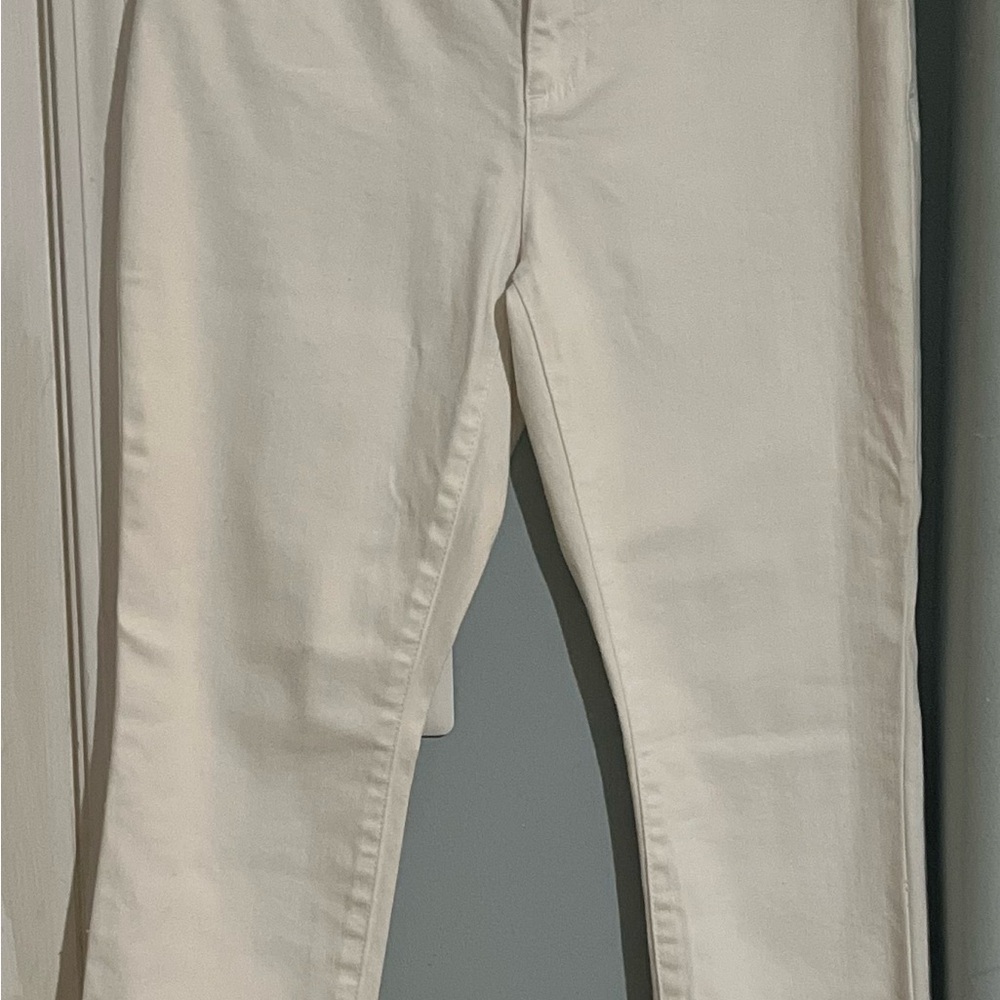 women's white skinny jeans